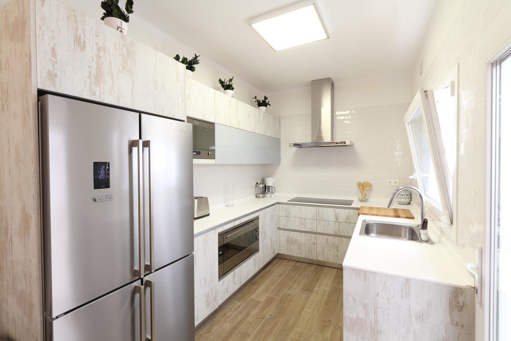 Centre Mediterranean House- 5 Bedroom, 4 Bathroom, Terrace Courtyard, Private Rooptop Pool Ferienhaus *